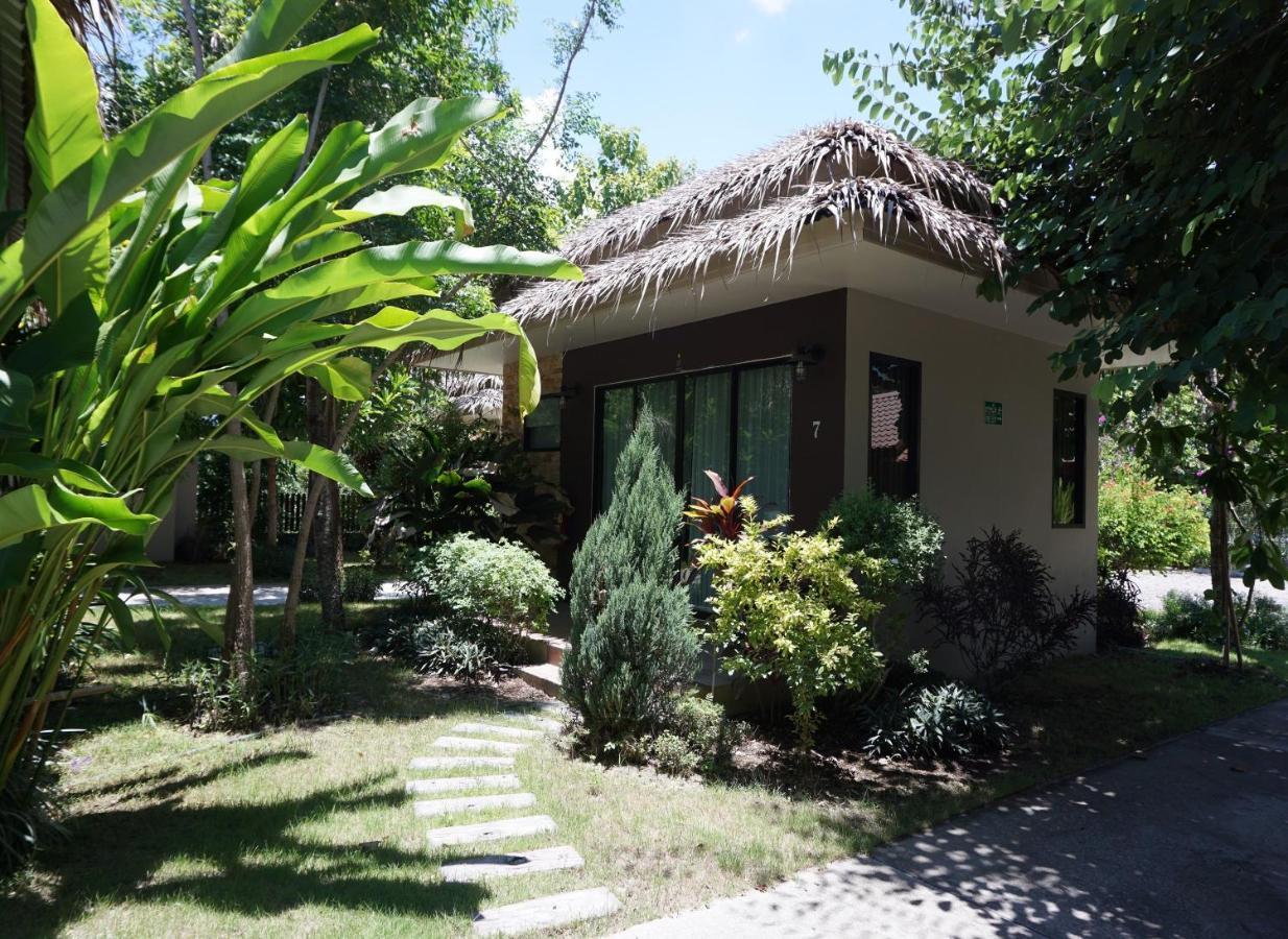 Papa's Home And Rabbit Café Ban Mai  Exterior foto